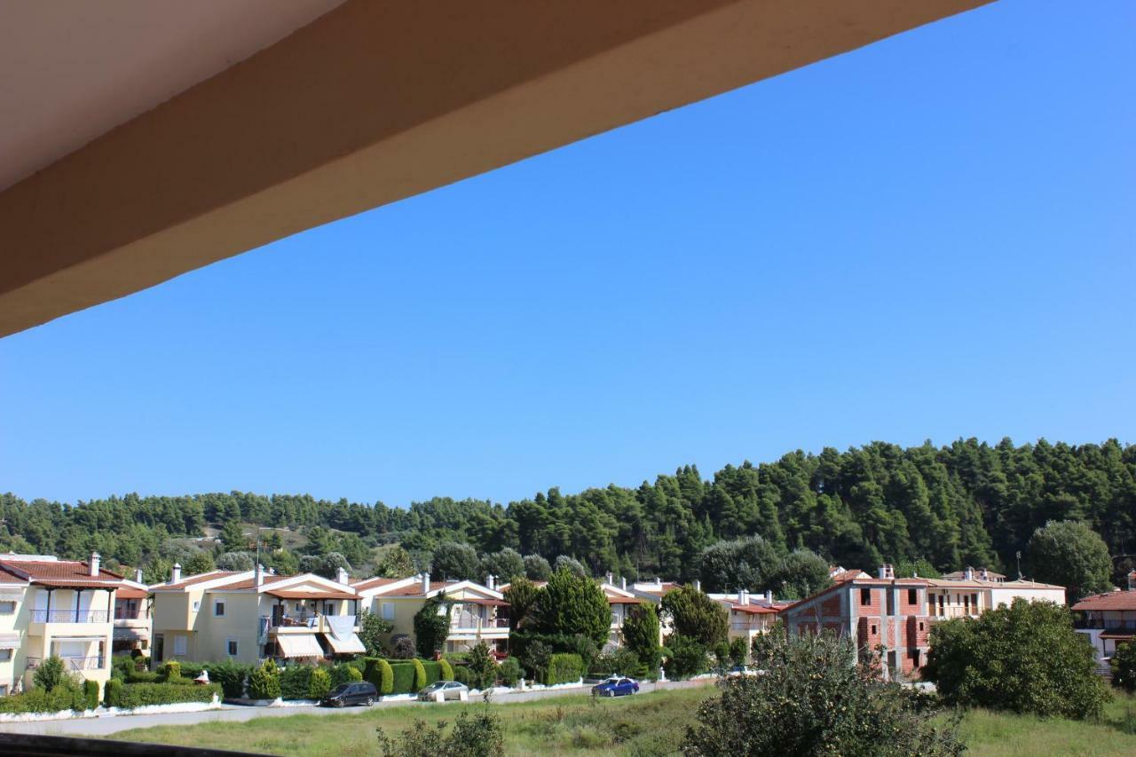 Siviri Apartment In Blu Exterior photo